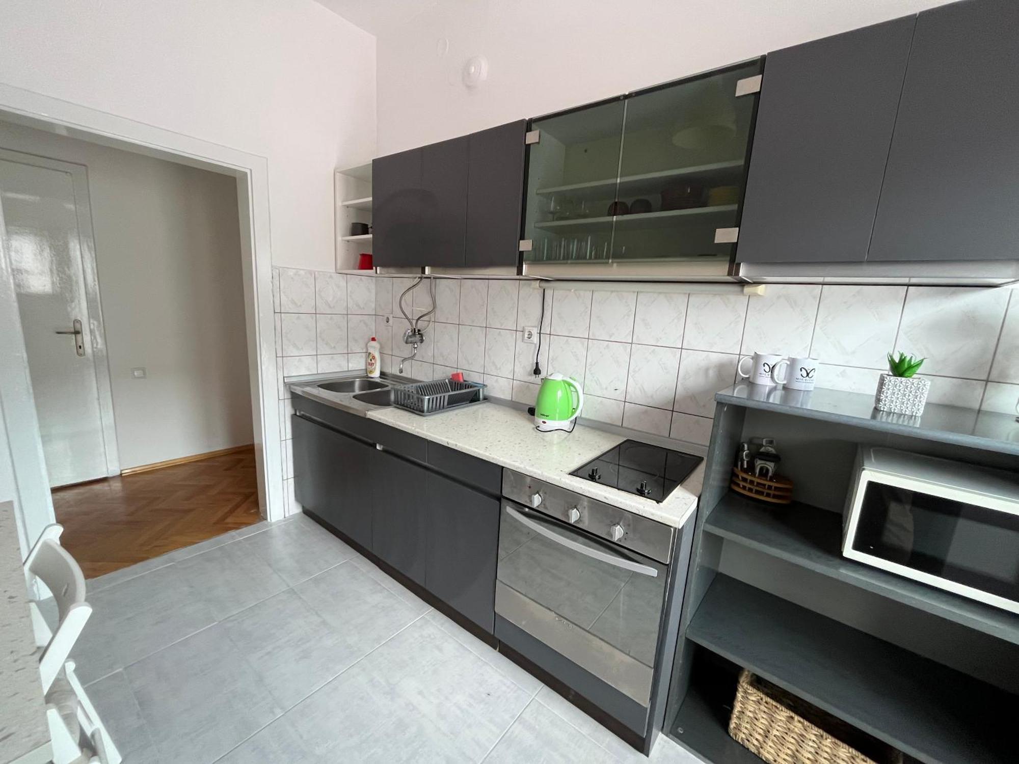 Central M - 5 Apartments Skopje Ngoại thất bức ảnh
