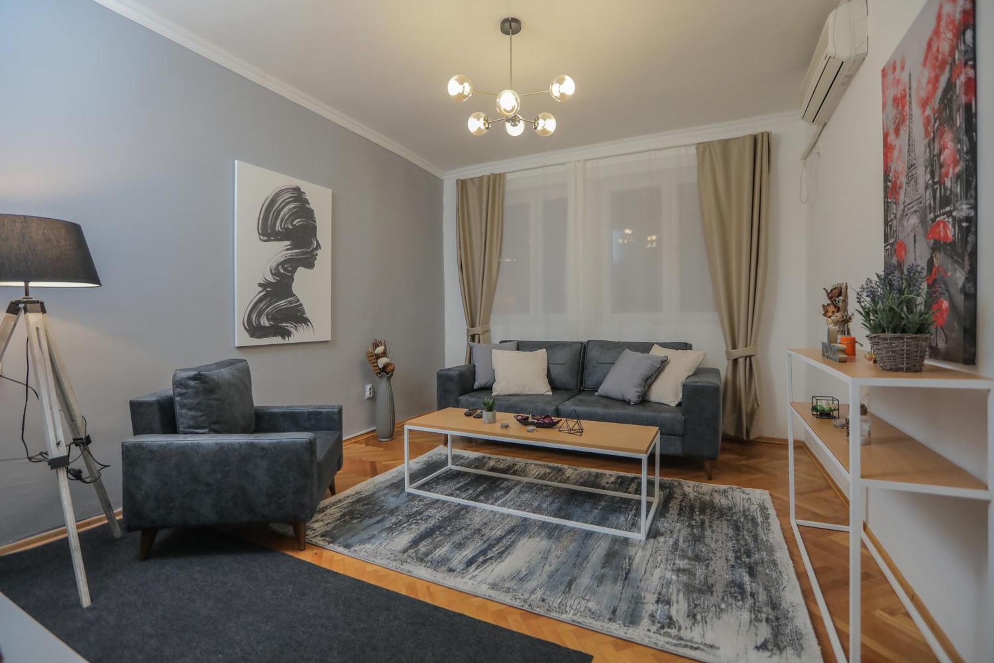 Central M - 5 Apartments Skopje Ngoại thất bức ảnh