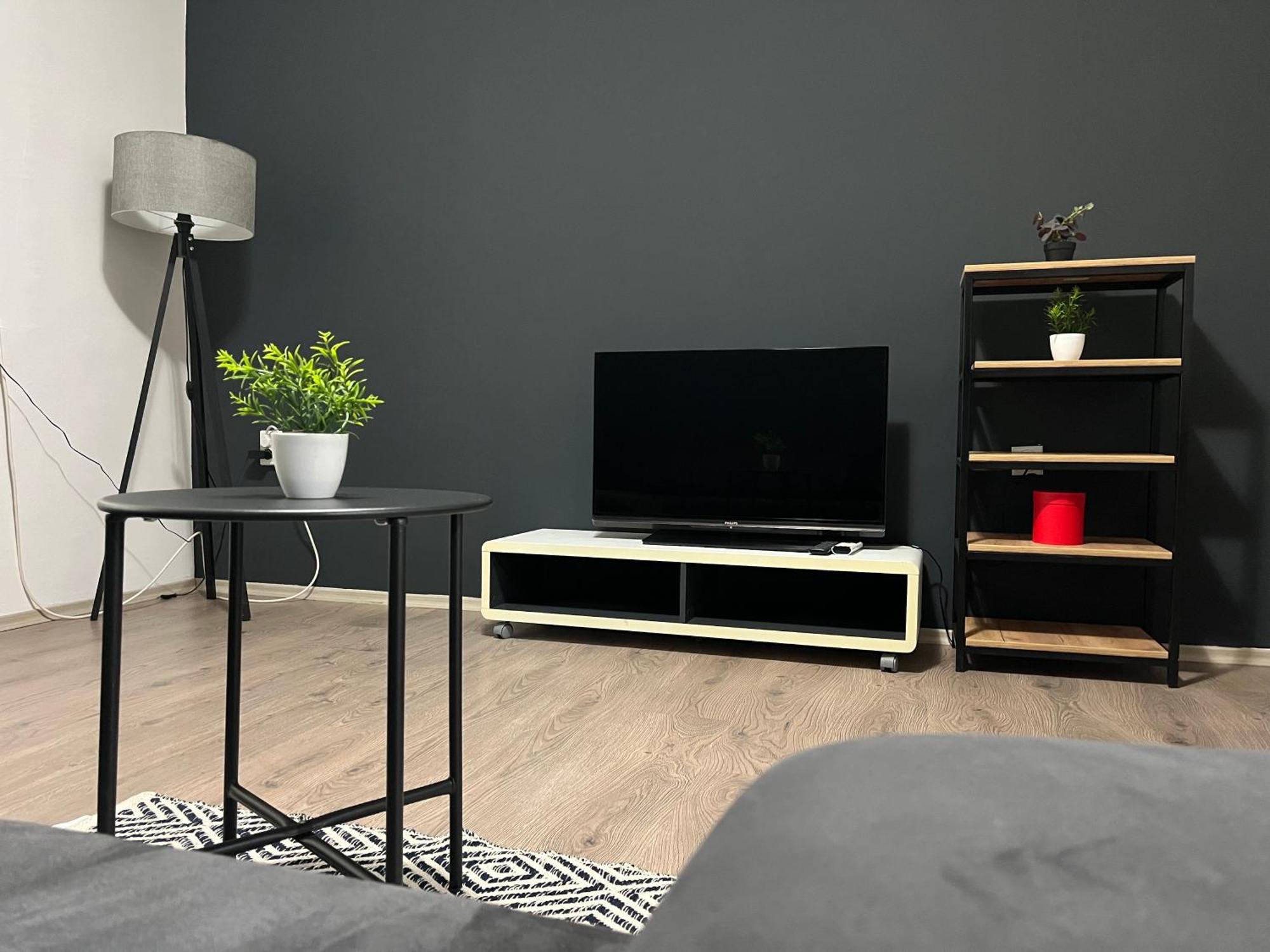 Central M - 5 Apartments Skopje Ngoại thất bức ảnh