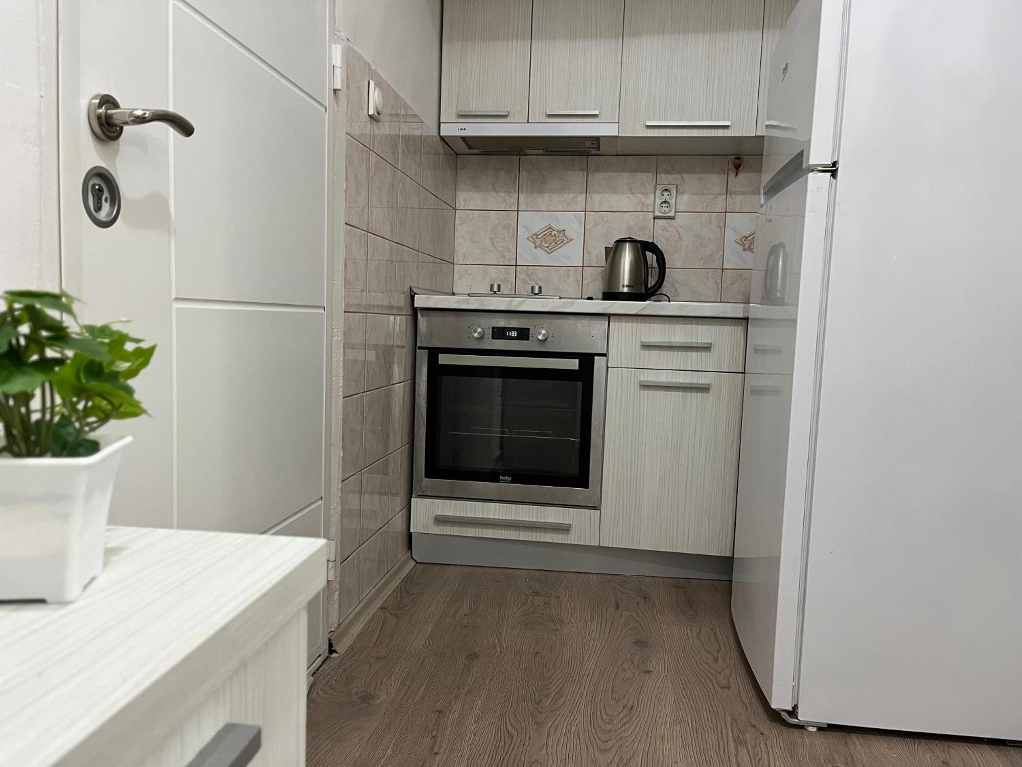 Central M - 5 Apartments Skopje Phòng bức ảnh